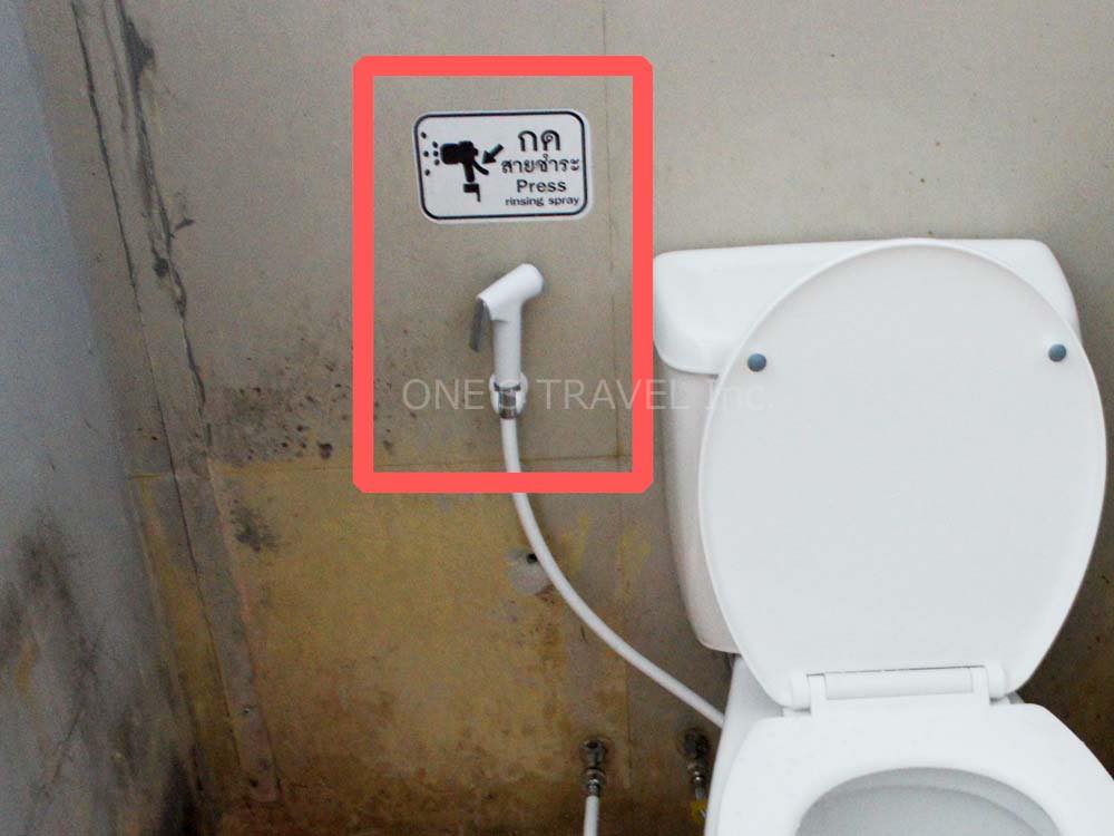 タイのトイレのハンドシャワー