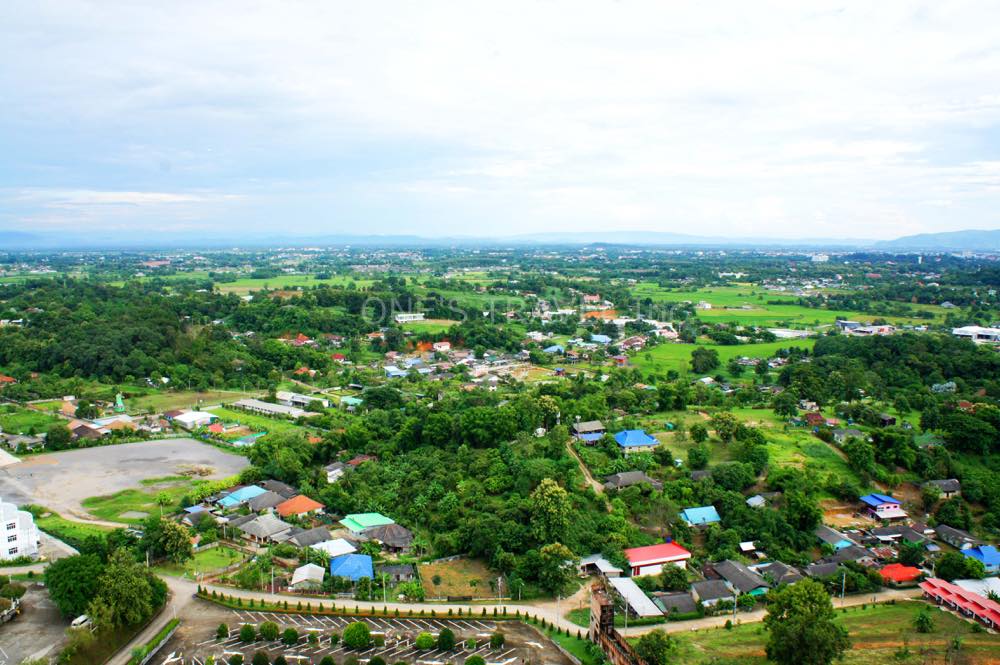 ワット・フゥアイプラーカンから見えるチェンライの景色